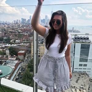 Meet your Posher, Brooke